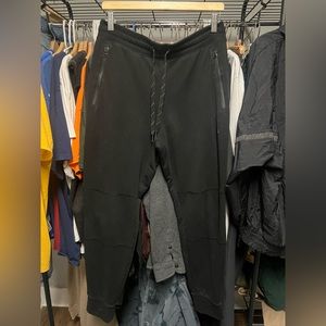 Men’s Gapfit Black Joggers